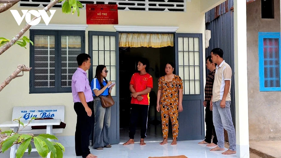 Giảm nghèo bền vững trong vùng đồng bào dân tộc thiểu số ở Cần Thơ Giảm nghèo bền vững trong vùng đồng bào dân tộc thiểu số ở Cần Thơ