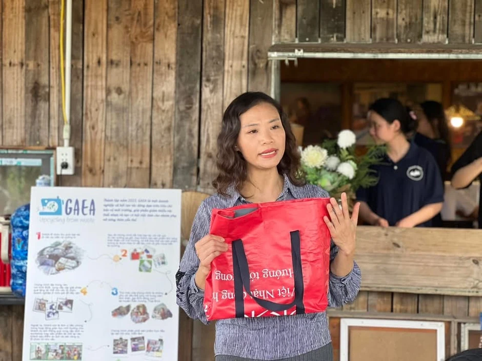 Giảng viên đại học biến rác thải thành sinh kế cho người yếu thế Giảng viên đại học biến rác thải thành sinh kế cho người yếu thế