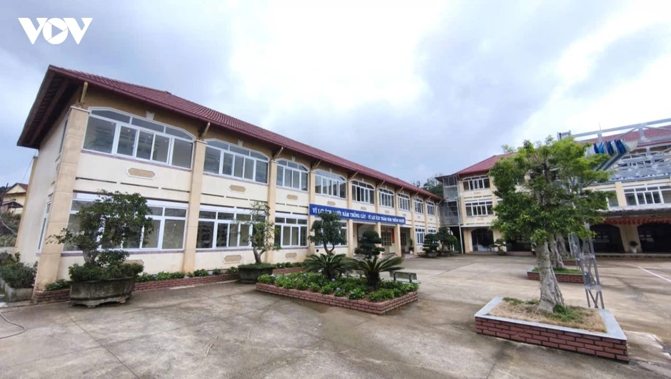 Giáo dục vùng khó ở Lâm Đồng tích cực chuẩn bị năm học mới Giáo dục vùng khó ở Lâm Đồng tích cực chuẩn bị năm học mới