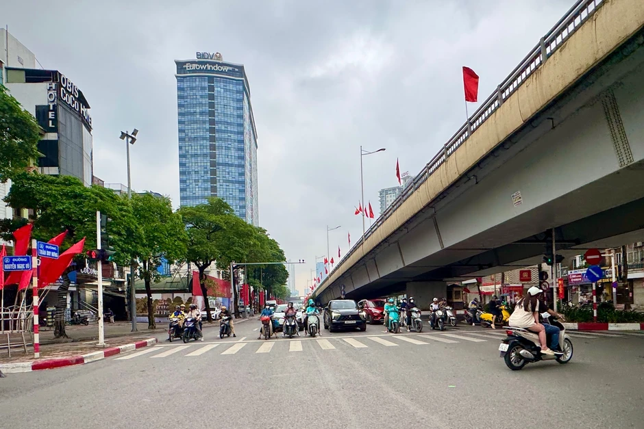 Giao thông Hà Nội ngày cuối kỳ nghỉ lễ: Cửa ngõ di chuyển chậm, nội thành thông thoáng Giao thông Hà Nội ngày cuối kỳ nghỉ lễ: Cửa ngõ di chuyển chậm, nội thành thông thoáng