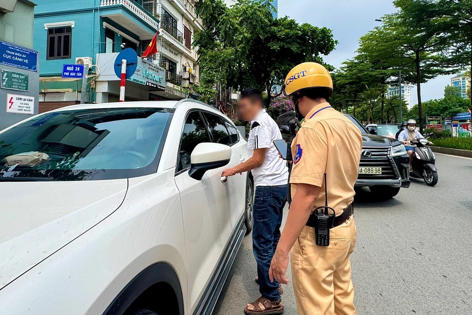 Giao thông Hà Nội ngày cuối kỳ nghỉ lễ: Cửa ngõ di chuyển chậm, nội thành thông thoáng Giao thông Hà Nội ngày cuối kỳ nghỉ lễ: Cửa ngõ di chuyển chậm, nội thành thông thoáng