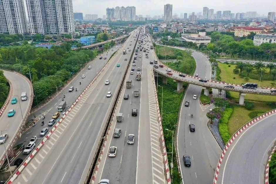 Giao thông Hà Nội ngày cuối kỳ nghỉ lễ: Cửa ngõ di chuyển chậm, nội thành thông thoáng Giao thông Hà Nội ngày cuối kỳ nghỉ lễ: Cửa ngõ di chuyển chậm, nội thành thông thoáng