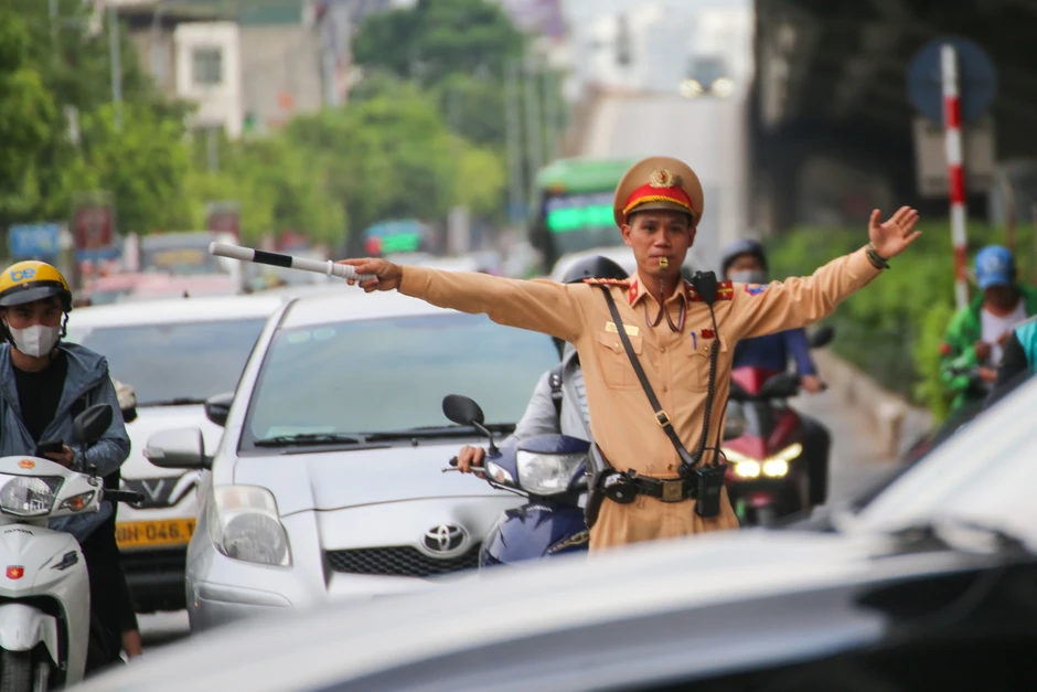 Giao thông Hà Nội ngày cuối kỳ nghỉ lễ: Cửa ngõ di chuyển chậm, nội thành thông thoáng Giao thông Hà Nội ngày cuối kỳ nghỉ lễ: Cửa ngõ di chuyển chậm, nội thành thông thoáng