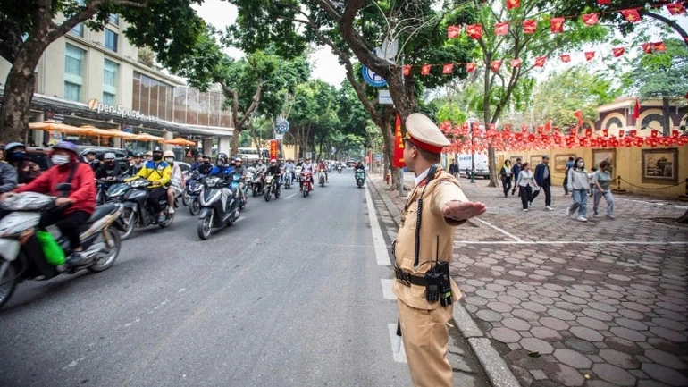 Giao thông Thủ đô thông suốt, an toàn trong ngày bầu cử Giao thông Thủ đô thông suốt, an toàn trong ngày bầu cử