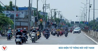 Giao thông TP.HCM dịp lễ 30/4: Cửa ngõ ổn định, cao tốc ùn ứ nhẹ