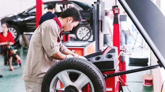 Gỡ áp lực phân luồng bằng trung học nghề