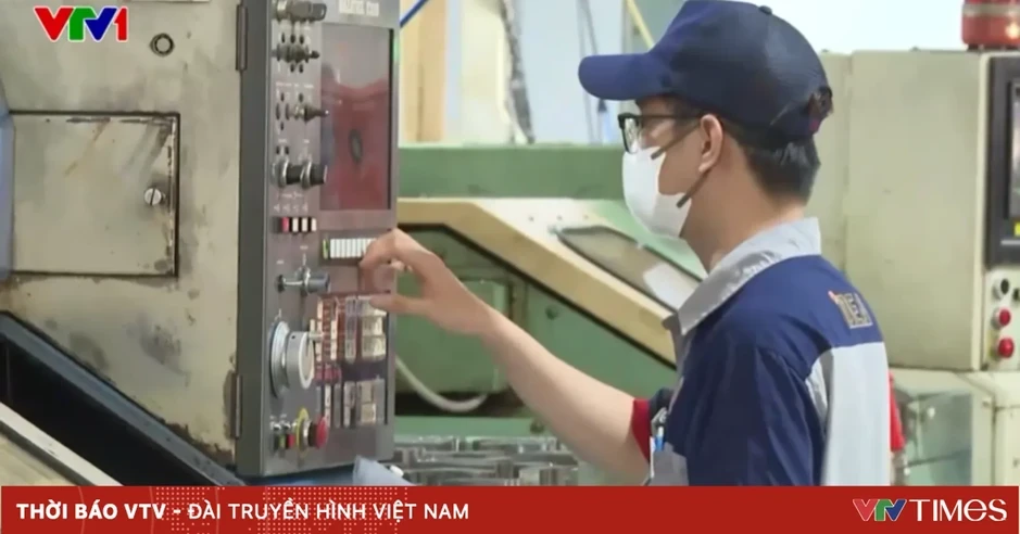 Gỡ nghịch lý "thừa việc làm - thiếu lao động'' Gỡ nghịch lý "thừa việc làm - thiếu lao động''