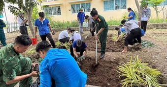 Góp sức xây dựng vùng biên giới