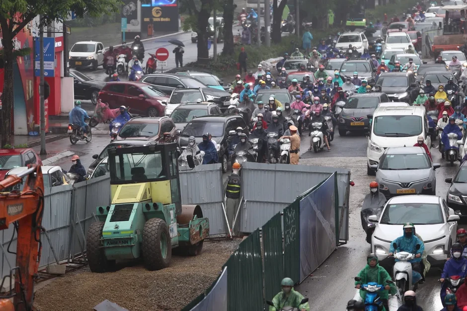 Hà Nội: Bảo đảm an toàn giao thông tại hơn 70 vị trí rào chắn phục vụ các dự án trọng điểm Hà Nội: Bảo đảm an toàn giao thông tại hơn 70 vị trí rào chắn phục vụ các dự án trọng điểm