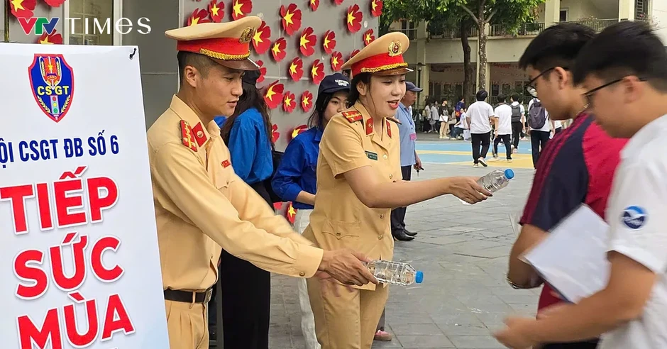 Hà Nội: Bảo đảm giao thông thông suốt trong ngày đầu Kỳ thi tốt nghiệp THPT năm 2026 Hà Nội: Bảo đảm giao thông thông suốt trong ngày đầu Kỳ thi tốt nghiệp THPT năm 2026