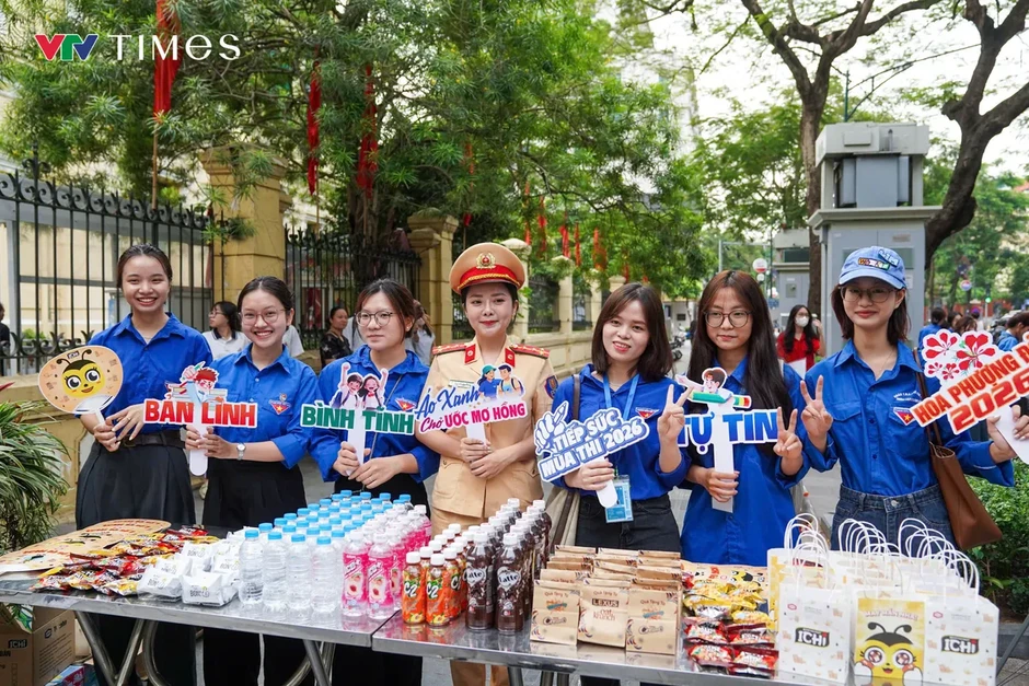 Hà Nội: Bảo đảm giao thông thông suốt trong ngày đầu Kỳ thi tốt nghiệp THPT năm 2026 Hà Nội: Bảo đảm giao thông thông suốt trong ngày đầu Kỳ thi tốt nghiệp THPT năm 2026