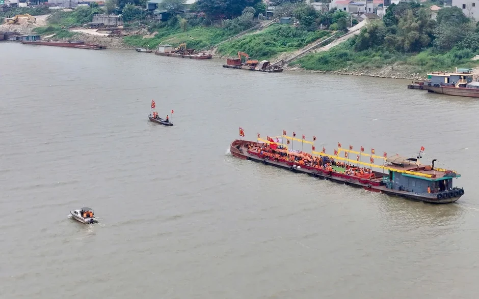 Hà Nội: Cảnh sát đường thủy bảo đảm giao thông phục vụ các lễ hội trên sông Hồng Hà Nội: Cảnh sát đường thủy bảo đảm giao thông phục vụ các lễ hội trên sông Hồng