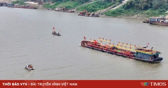 Hà Nội: Cảnh sát đường thủy bảo đảm giao thông phục vụ các lễ hội trên sông Hồng