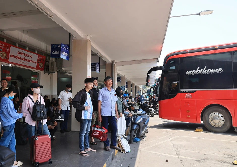 Hà Nội 'chặn' nạn đội giá vé, nhồi nhét khách dịp 2/9 Hà Nội 'chặn' nạn đội giá vé, nhồi nhét khách dịp 2/9