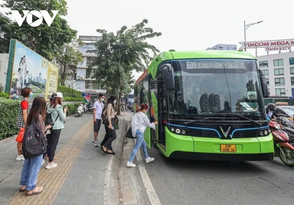 Hà Nội “chạy thử” vùng phát thải thấp, mở đường cho giao thông xanh Hà Nội “chạy thử” vùng phát thải thấp, mở đường cho giao thông xanh
