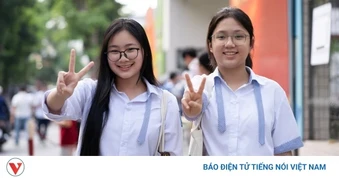 Hà Nội chính thức công bố điểm thi, điểm chuẩn kỳ thi vào lớp 10