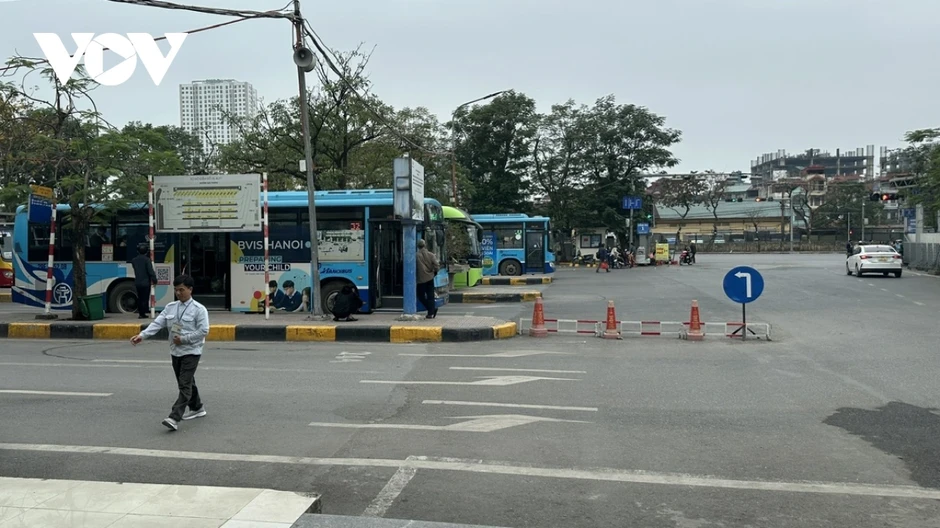Hà Nội chưa có chủ trương miễn phí xe buýt cho toàn dân Hà Nội chưa có chủ trương miễn phí xe buýt cho toàn dân