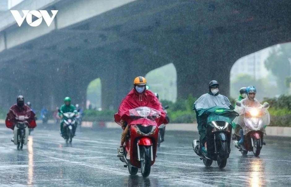 Hà Nội có thể xảy ra lốc, sét và mưa đá trong chiều nay Hà Nội có thể xảy ra lốc, sét và mưa đá trong chiều nay