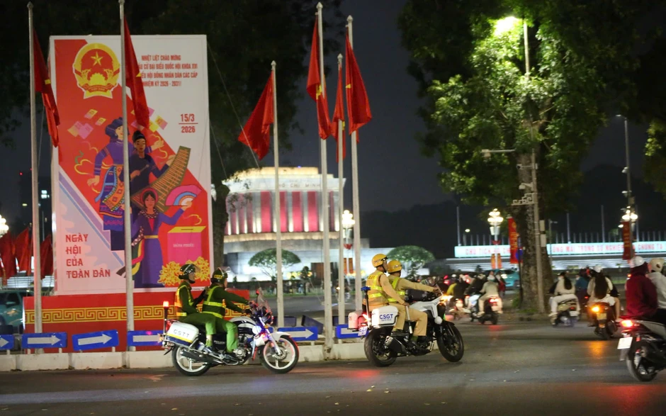 Hà Nội, Công an các đơn vị xuyên đêm bảo đảm ANTT trước ngày bầu cử Hà Nội, Công an các đơn vị xuyên đêm bảo đảm ANTT trước ngày bầu cử