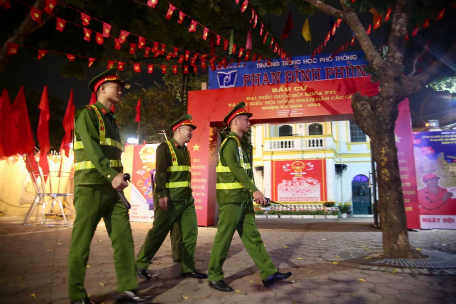 Hà Nội, Công an các đơn vị xuyên đêm bảo đảm ANTT trước ngày bầu cử Hà Nội, Công an các đơn vị xuyên đêm bảo đảm ANTT trước ngày bầu cử