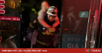 Hà Nội: Cứu cụ già gần 80 tuổi cùng 4 người khỏi vụ cháy nhà trên phố Trương Định