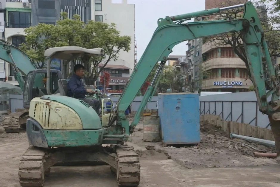Hà Nội đang thi công 2 bể ngầm và dự án tiêu thoát nước: Liệu mùa mưa có đỡ ngập? Hà Nội đang thi công 2 bể ngầm và dự án tiêu thoát nước: Liệu mùa mưa có đỡ ngập?