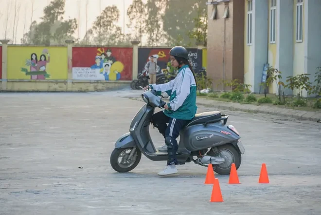 Hà Nội đẩy mạnh tuyên truyền pháp luật, hướng dẫn lái xe an toàn đối với học sinh Hà Nội đẩy mạnh tuyên truyền pháp luật, hướng dẫn lái xe an toàn đối với học sinh