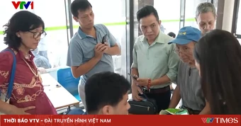 Hà Nội giải thích về chính sách miễn phí thẻ xe buýt