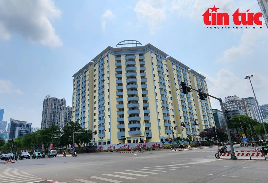 Hà Nội ‘hồi sinh’ khu tái định cư trên đất vàng sau hơn 10 năm bỏ hoang Hà Nội ‘hồi sinh’ khu tái định cư trên đất vàng sau hơn 10 năm bỏ hoang