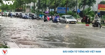 Hà Nội huy động hàng nghìn nhân sự ứng phó với bão số 4 và mưa lớn