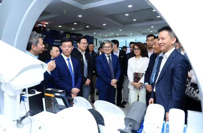 Hà Nội: Khoa học, công nghệ không dừng lại ở báo cáo mà phải tạo ra sản phẩm Hà Nội: Khoa học, công nghệ không dừng lại ở báo cáo mà phải tạo ra sản phẩm