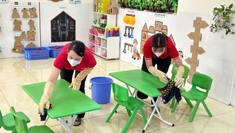 Hà Nội khử khuẩn 100% trường mầm non phòng chống bệnh tay chân miệng