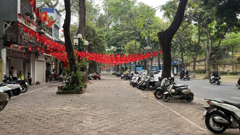 Hà Nội: Kiên quyết xử lý vi phạm trật tự đô thị, đường phố thông thoáng Hà Nội: Kiên quyết xử lý vi phạm trật tự đô thị, đường phố thông thoáng