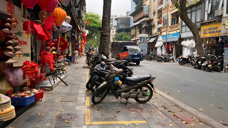 Hà Nội: Kiên quyết xử lý vi phạm trật tự đô thị, đường phố thông thoáng Hà Nội: Kiên quyết xử lý vi phạm trật tự đô thị, đường phố thông thoáng