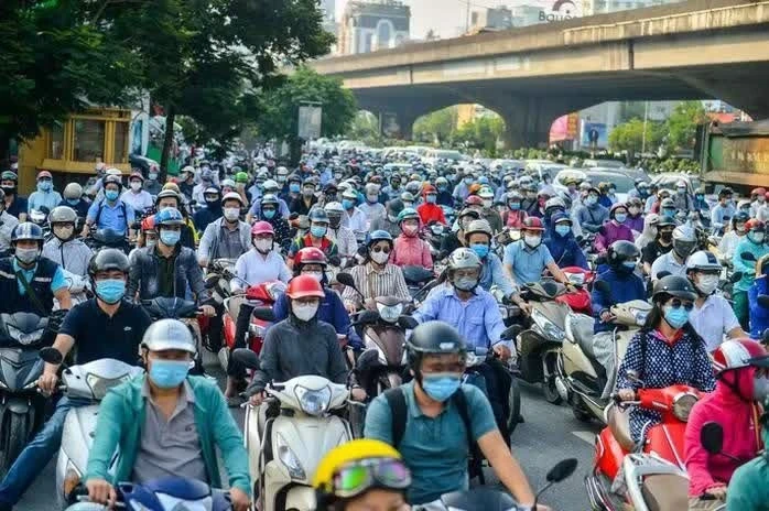 Hà Nội lấy ý kiến dân về mức hỗ trợ tiền chuyển xe xăng sang điện Hà Nội lấy ý kiến dân về mức hỗ trợ tiền chuyển xe xăng sang điện