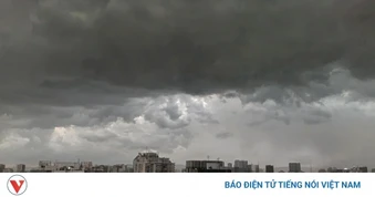Hà Nội mưa dông diện rộng