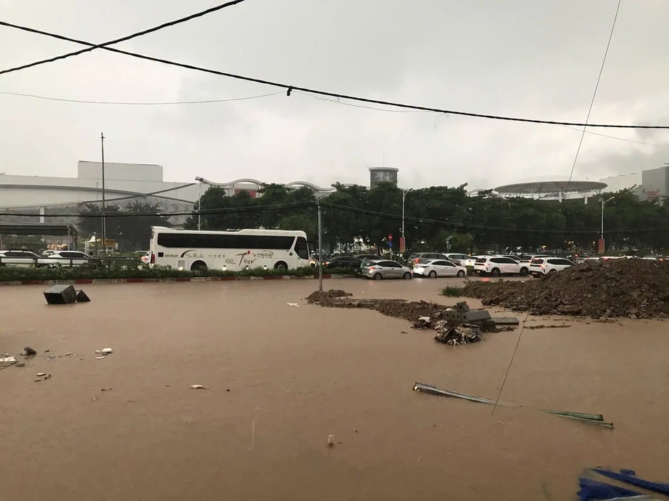 Hà Nội mưa lớn Hà Nội mưa lớn