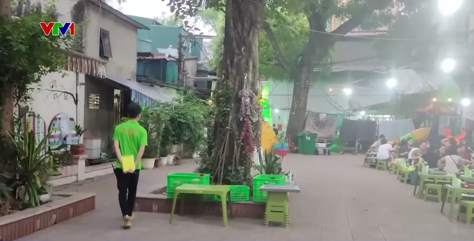 Hà Nội: Nghịch lý thiếu không gian thể thao công cộng và tình trạng lấn chiếm tràn lan Hà Nội: Nghịch lý thiếu không gian thể thao công cộng và tình trạng lấn chiếm tràn lan