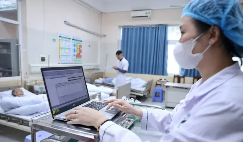 Hà Nội phấn đấu 100% người dân có Sổ sức khỏe điện tử trên VNeID từ 15/10 Hà Nội phấn đấu 100% người dân có Sổ sức khỏe điện tử trên VNeID từ 15/10