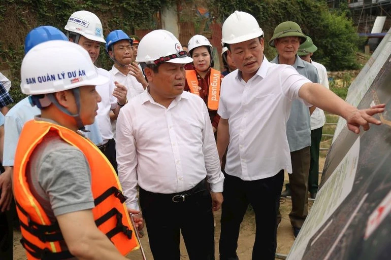 Hà Nội phấn đấu đưa vào khai thác cầu Tứ Liên và cầu Trần Hưng Đạo trong quý II/2027 Hà Nội phấn đấu đưa vào khai thác cầu Tứ Liên và cầu Trần Hưng Đạo trong quý II/2027