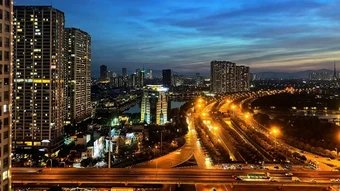 Hà Nội phân luồng giao thông phục vụ nâng cấp hệ thống chiếu sáng đô thị