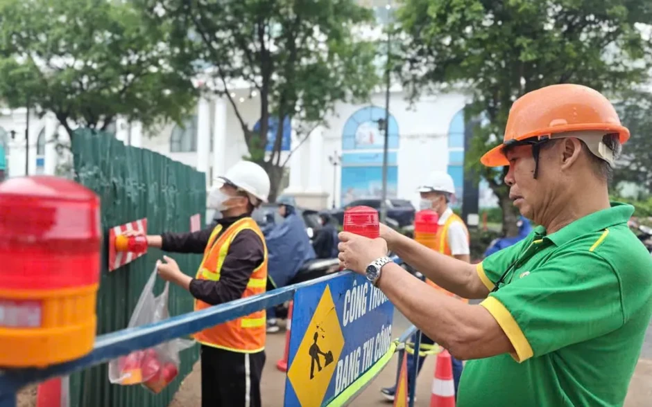 Hà Nội phân luồng giao thông phục vụ thi công chống ngập Hà Nội phân luồng giao thông phục vụ thi công chống ngập