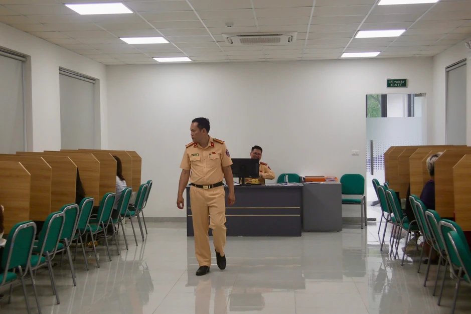 Hà Nội: "Bịt" cửa gian lận sát hạch lái xe bằng công nghệ giám sát hiện đại Hà Nội: "Bịt" cửa gian lận sát hạch lái xe bằng công nghệ giám sát hiện đại