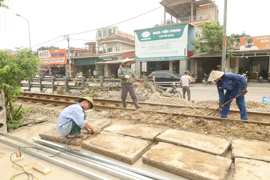 Hà Nội: Quyết liệt xóa bỏ lối đi tự mở qua đường sắt, bảo đảm an toàn giao thông Hà Nội: Quyết liệt xóa bỏ lối đi tự mở qua đường sắt, bảo đảm an toàn giao thông