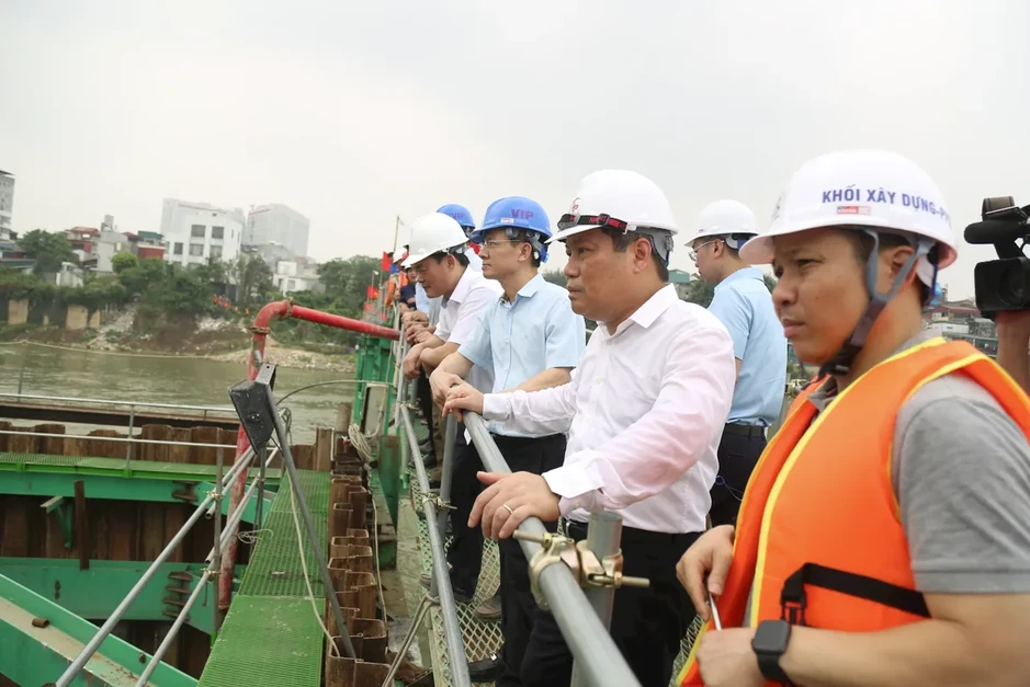 Hà Nội quyết tâm đưa cầu Trần Hưng Đạo, cầu Tứ Liên vào khai thác quý II/2027 Hà Nội quyết tâm đưa cầu Trần Hưng Đạo, cầu Tứ Liên vào khai thác quý II/2027