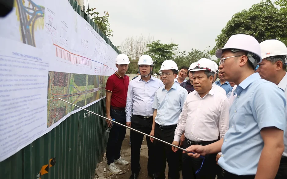 Hà Nội quyết tâm đưa cầu Trần Hưng Đạo, cầu Tứ Liên vào khai thác quý II/2027 Hà Nội quyết tâm đưa cầu Trần Hưng Đạo, cầu Tứ Liên vào khai thác quý II/2027