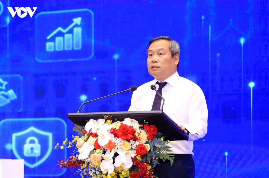 Hà Nội ra mắt Cổng Thông tin điện tử thành phố và 140 trang thông tin thành phần Hà Nội ra mắt Cổng Thông tin điện tử thành phố và 140 trang thông tin thành phần