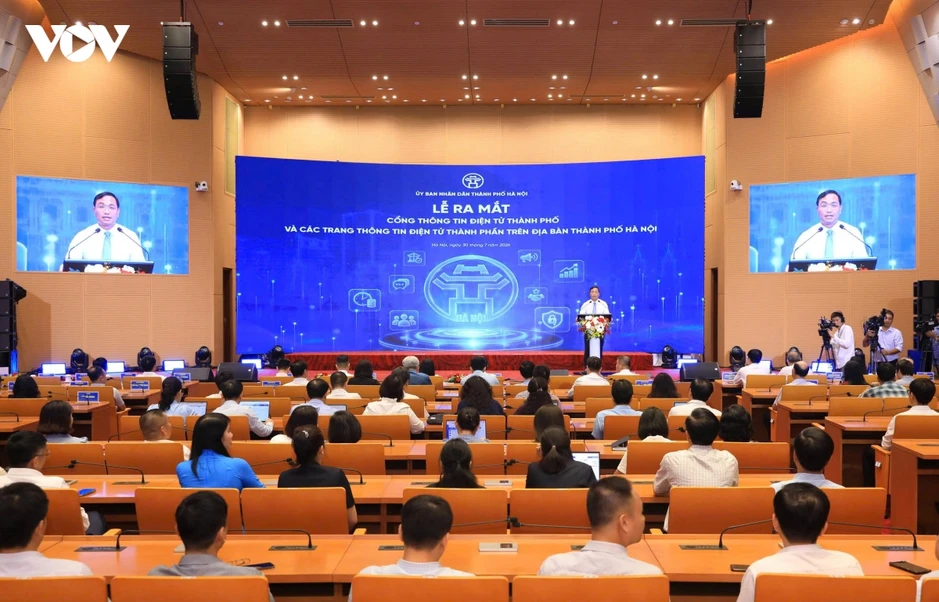 Hà Nội ra mắt Cổng Thông tin điện tử thành phố và 140 trang thông tin thành phần Hà Nội ra mắt Cổng Thông tin điện tử thành phố và 140 trang thông tin thành phần