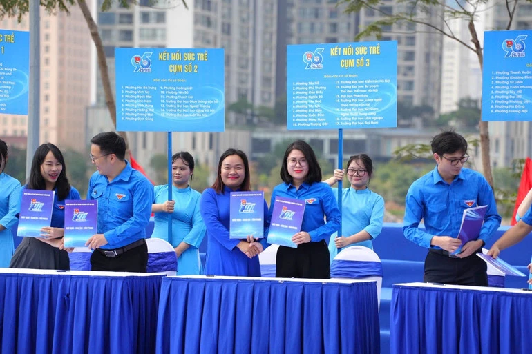 Hà Nội ra mắt nền tảng số quản lý phong trào thanh niên Hà Nội ra mắt nền tảng số quản lý phong trào thanh niên