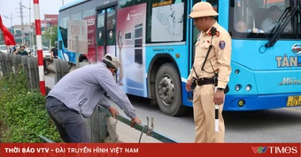 Hà Nội: Rào kín 6 lối đi tự mở trên tuyến đường sắt Bắc - Nam, bảo đảm an toàn chạy tàu
